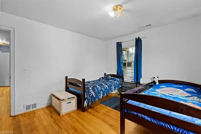 $199,900 | 210 West King Street, King, NC 27021