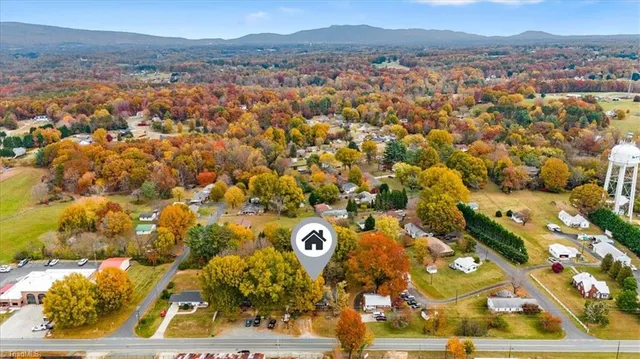 $199,900 | 210 West King Street, King, NC 27021