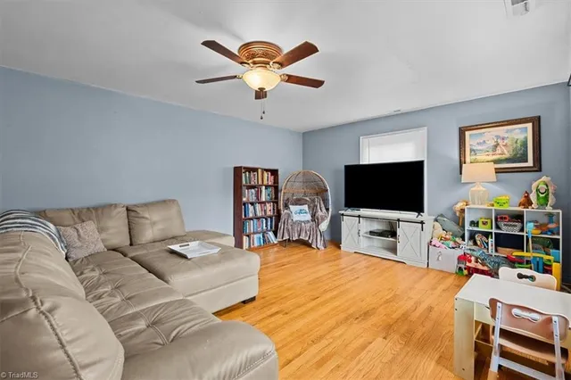 $199,900 | 210 West King Street, King, NC 27021