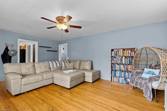 $199,900 | 210 West King Street, King, NC 27021