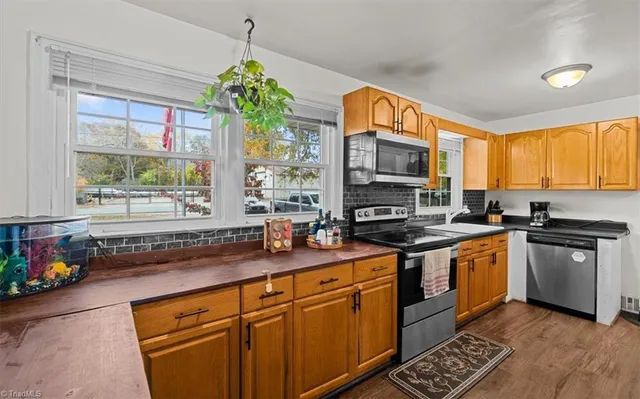 $199,900 | 210 West King Street, King, NC 27021