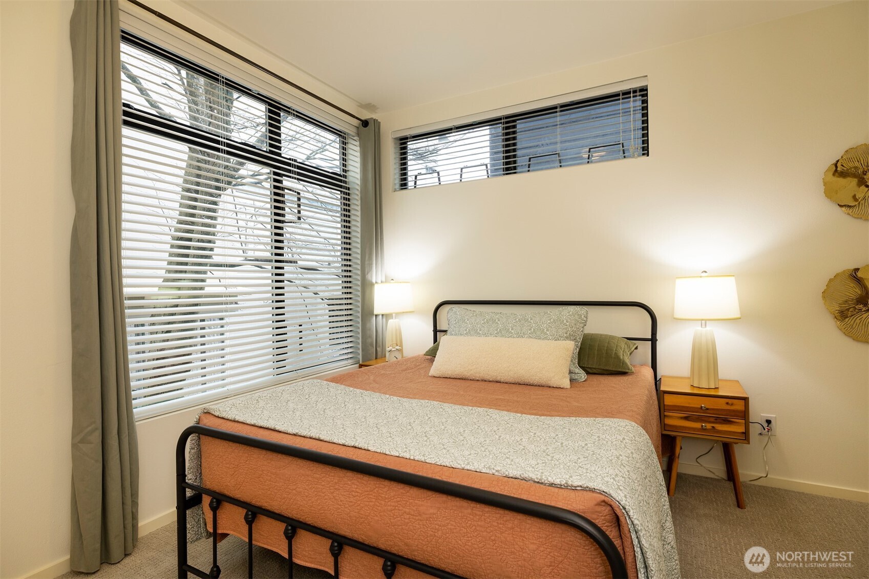 1810 11th Avenue, Unit A Seattle, WA 98122 - Photo 15 of 35