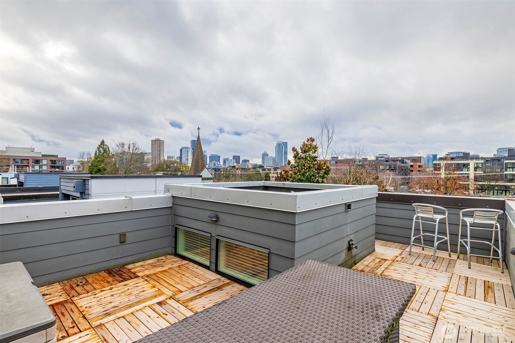 1810 11th Avenue, Unit A Seattle, WA 98122 - Photo 30 of 35