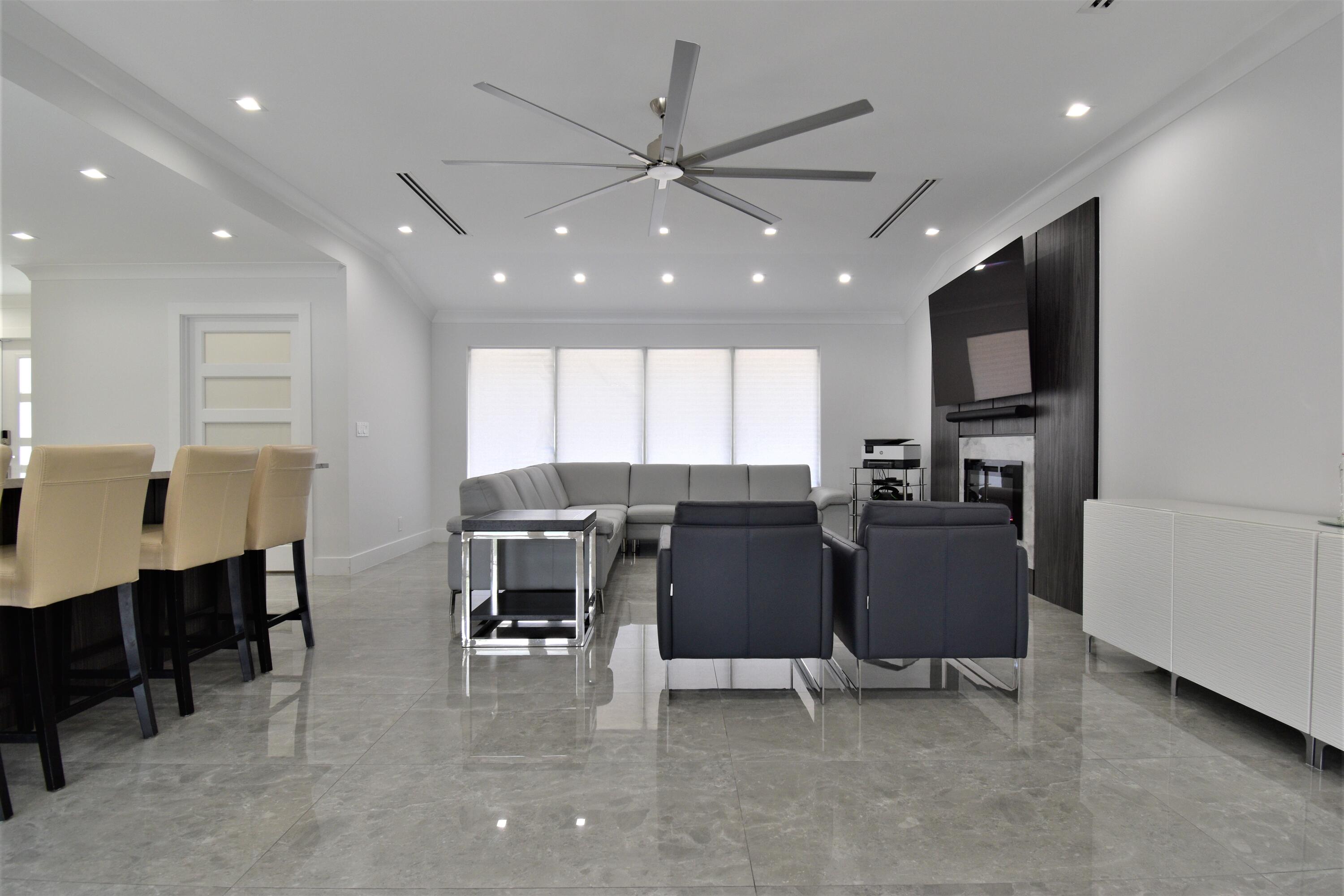 20950 Pinar Trail Boca Raton, FL 33433 - Photo 12 of 90 Entertainment room