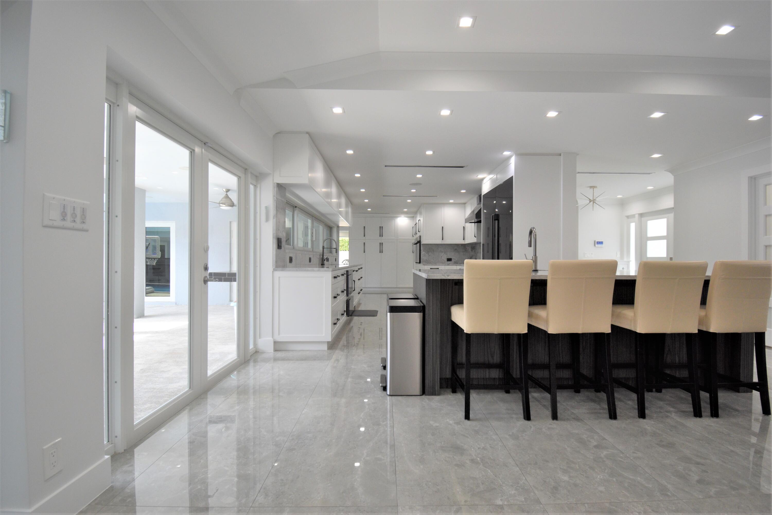 20950 Pinar Trail Boca Raton, FL 33433 - Photo 13 of 90 Kitchen