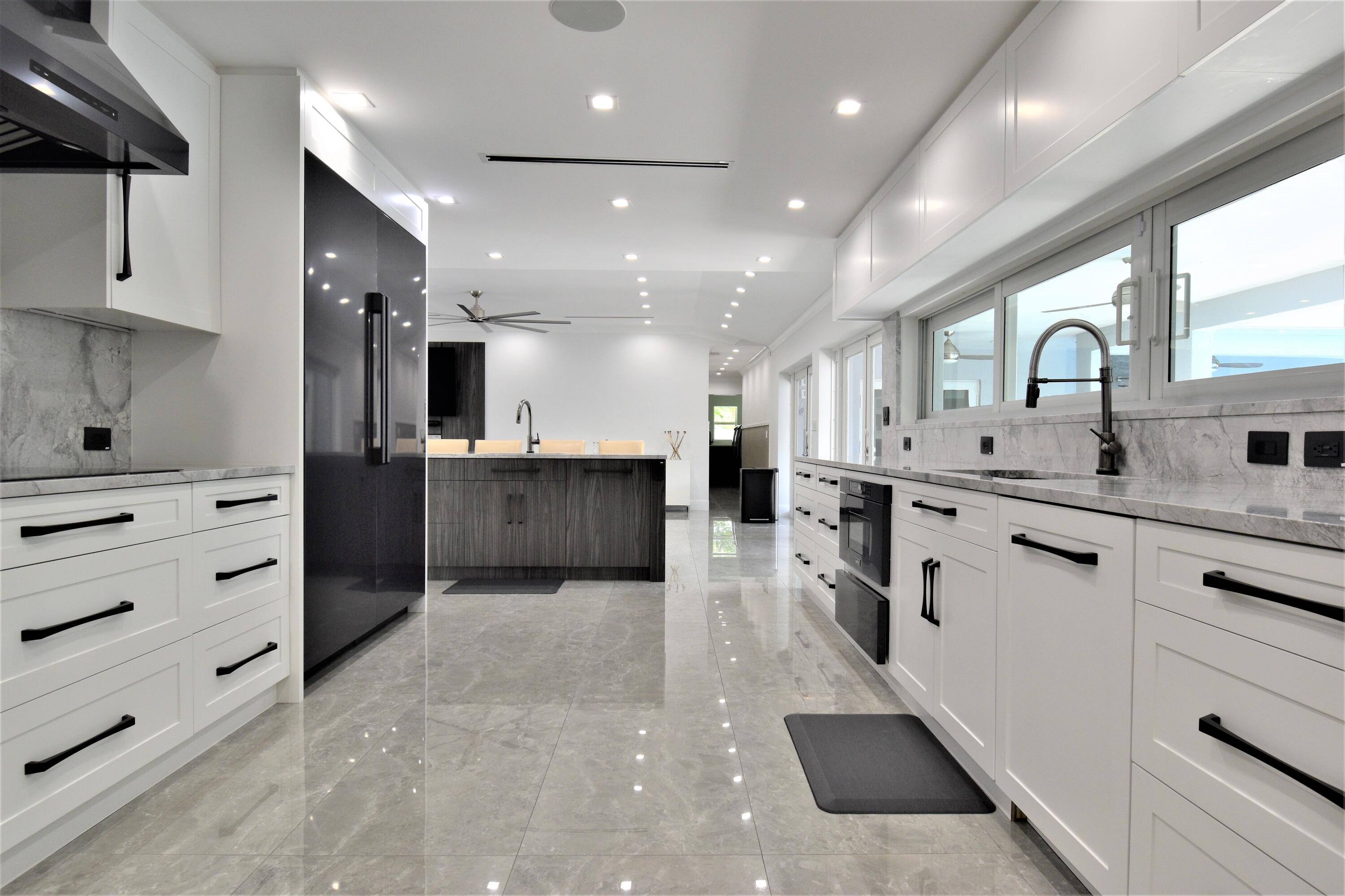 20950 Pinar Trail Boca Raton, FL 33433 - Photo 18 of 90 Kitchen