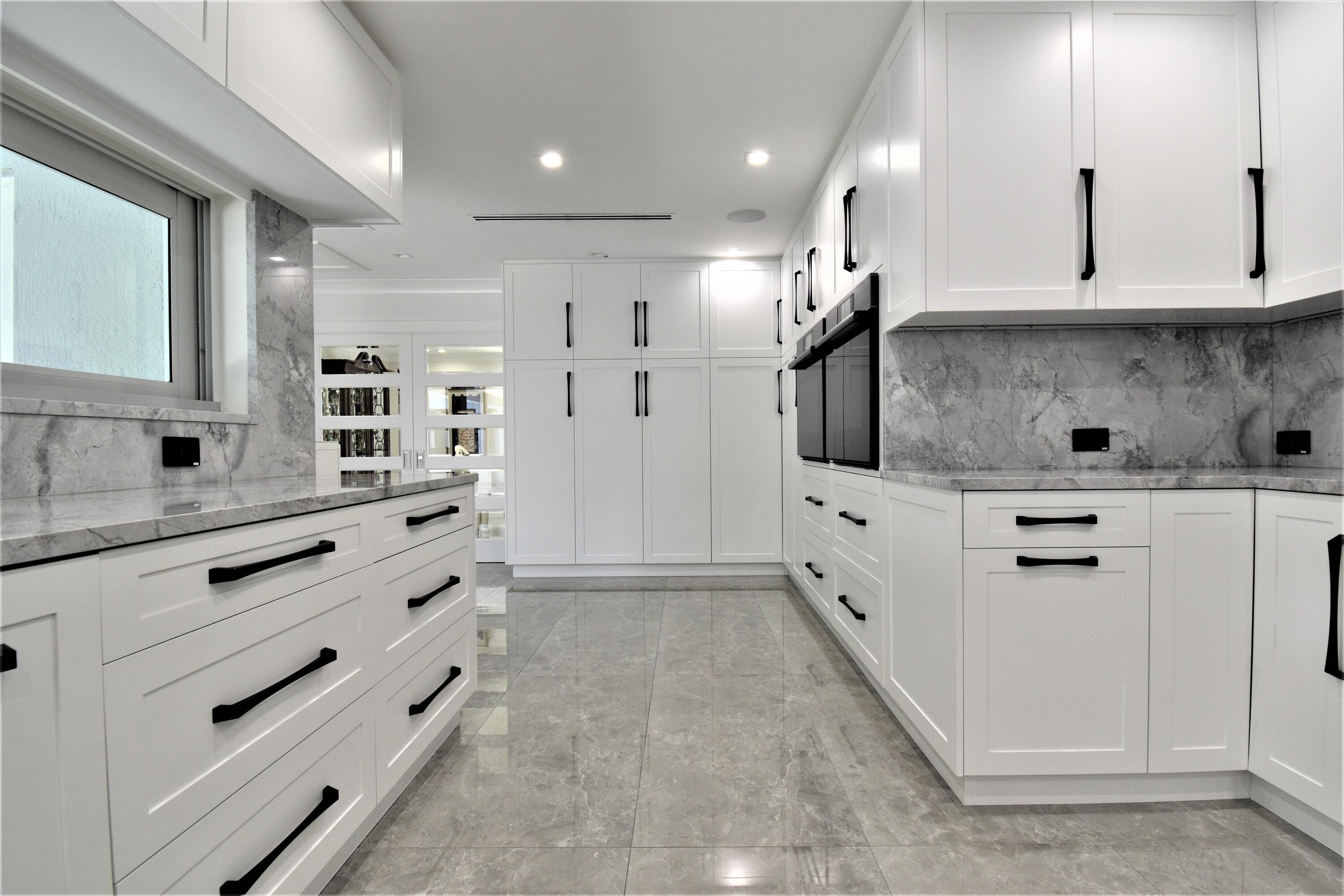 20950 Pinar Trail Boca Raton, FL 33433 - Photo 22 of 90 Kitchen
