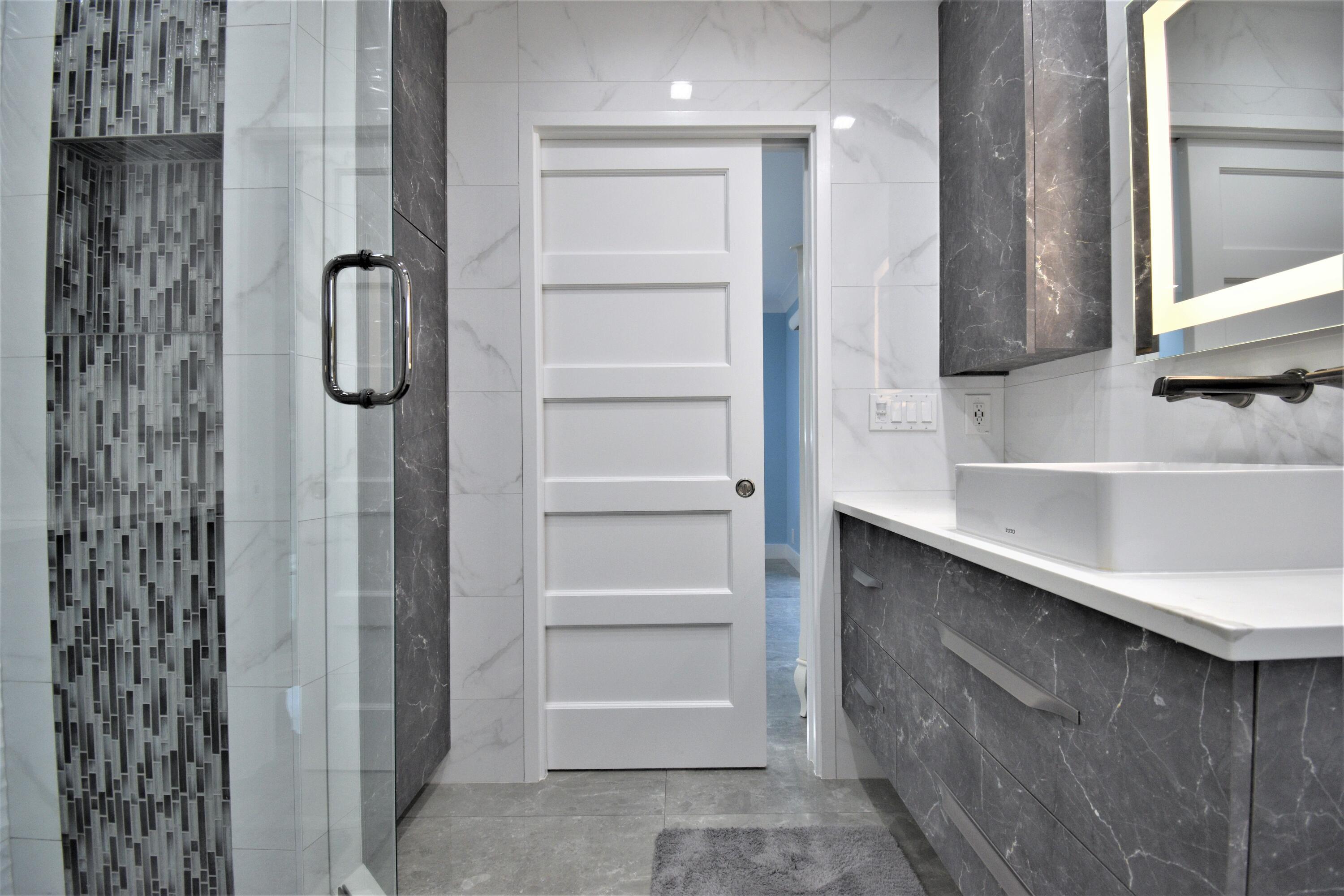 20950 Pinar Trail Boca Raton, FL 33433 - Photo 62 of 90 Bathroom