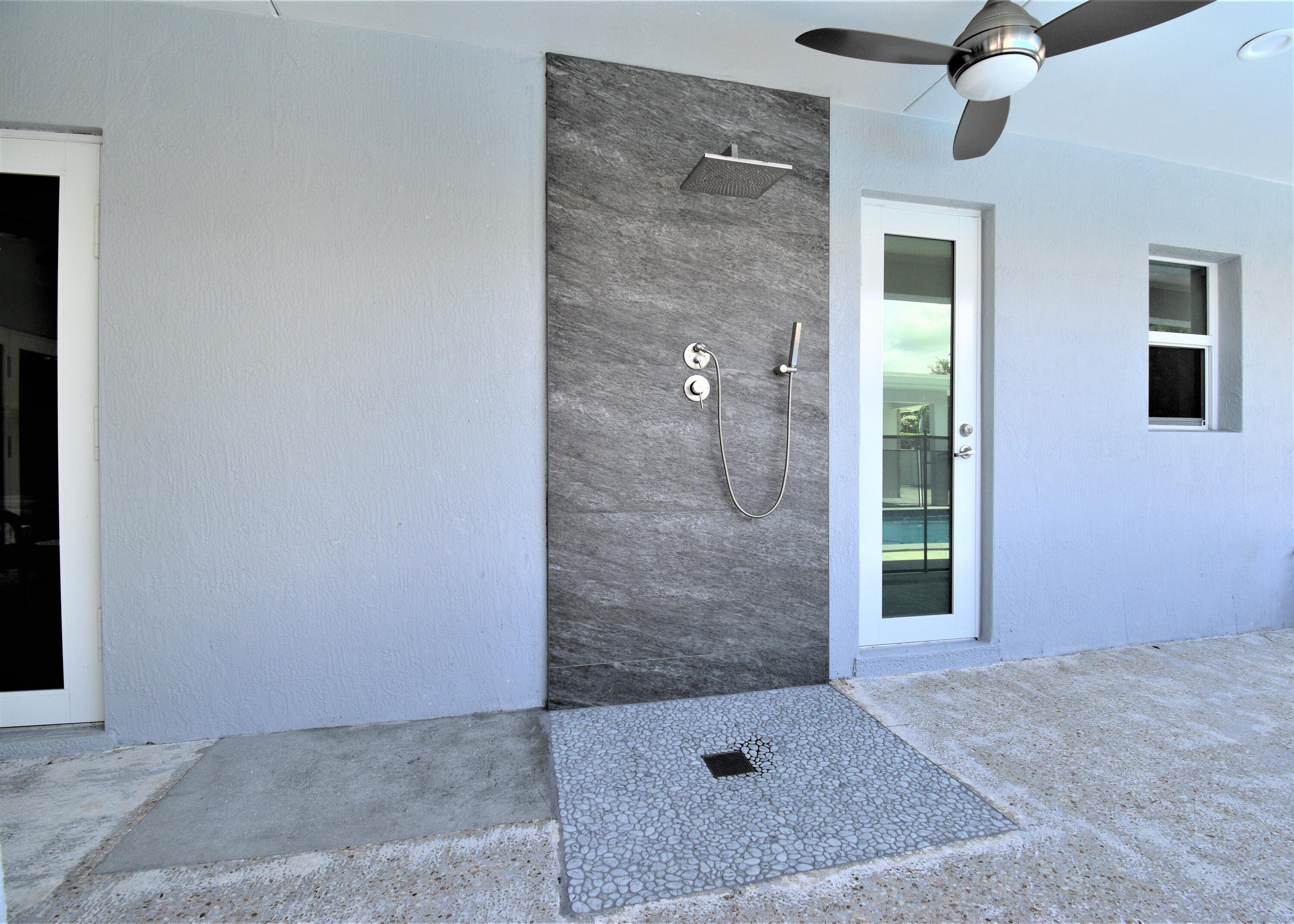 20950 Pinar Trail Boca Raton, FL 33433 - Photo 74 of 90 Outdoor shower