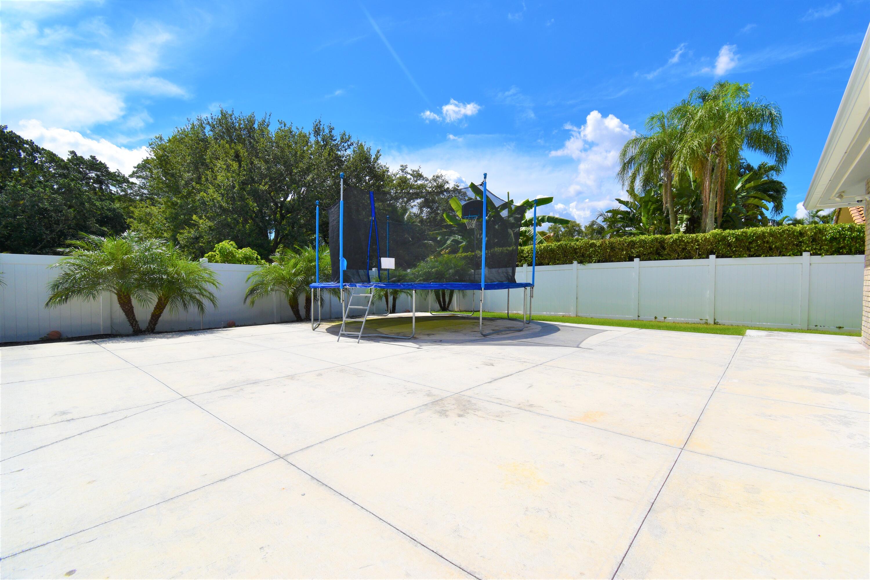 20950 Pinar Trail Boca Raton, FL 33433 - Photo 78 of 90 Backyard