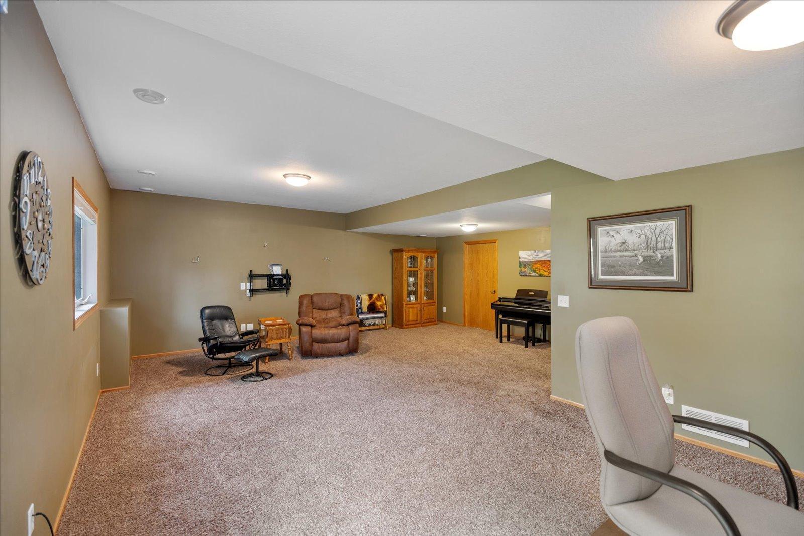 636 Ridgewood Lane Delano, MN 55328 - Photo 32 of 44