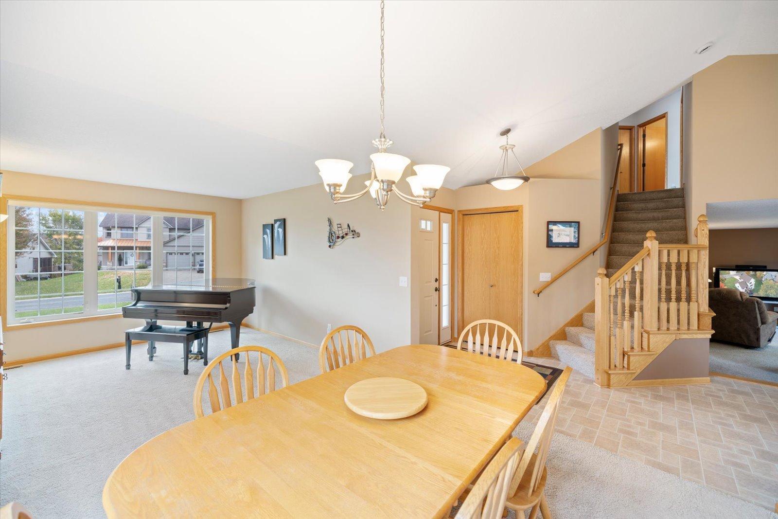 636 Ridgewood Lane Delano, MN 55328 - Photo 6 of 44
