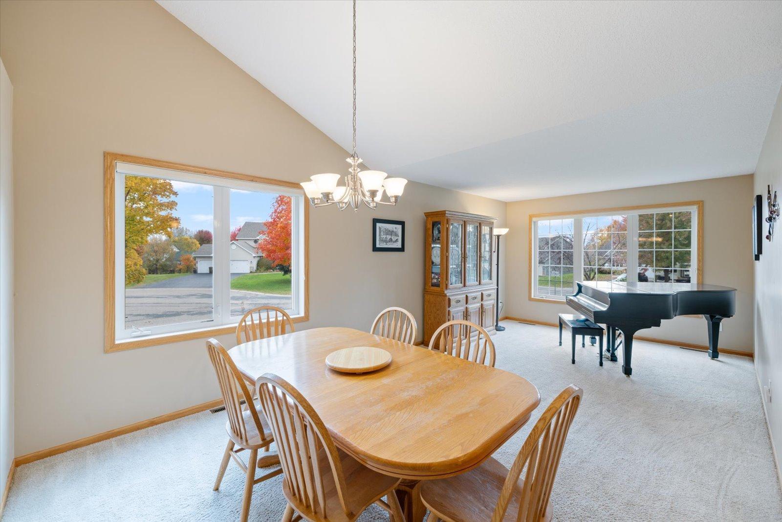 636 Ridgewood Lane Delano, MN 55328 - Photo 7 of 44