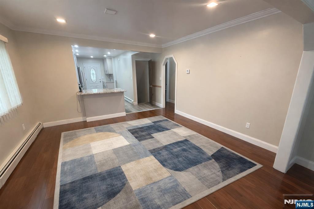 47 Harding Court, Unit 1 Garfield, NJ 07026 - Photo 11 of 42