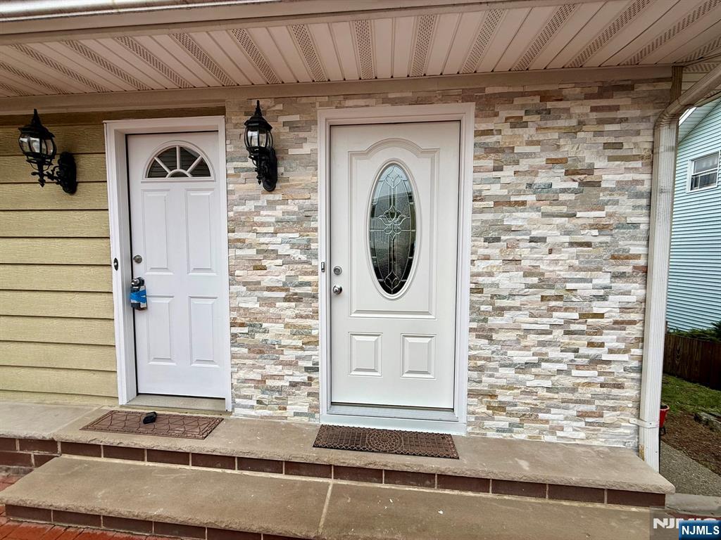 47 Harding Court, Unit 1 Garfield, NJ 07026 - Photo 21 of 42