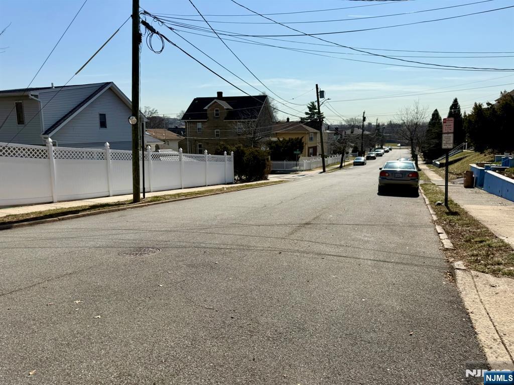 47 Harding Court, Unit 1 Garfield, NJ 07026 - Photo 24 of 42