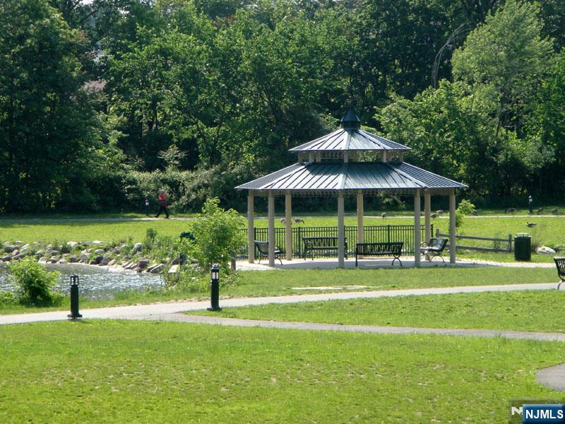 47 Harding Court, Unit 1 Garfield, NJ 07026 - Photo 28 of 42