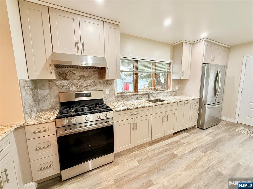 47 Harding Court, Unit 1 Garfield, NJ 07026 - Photo 4 of 42