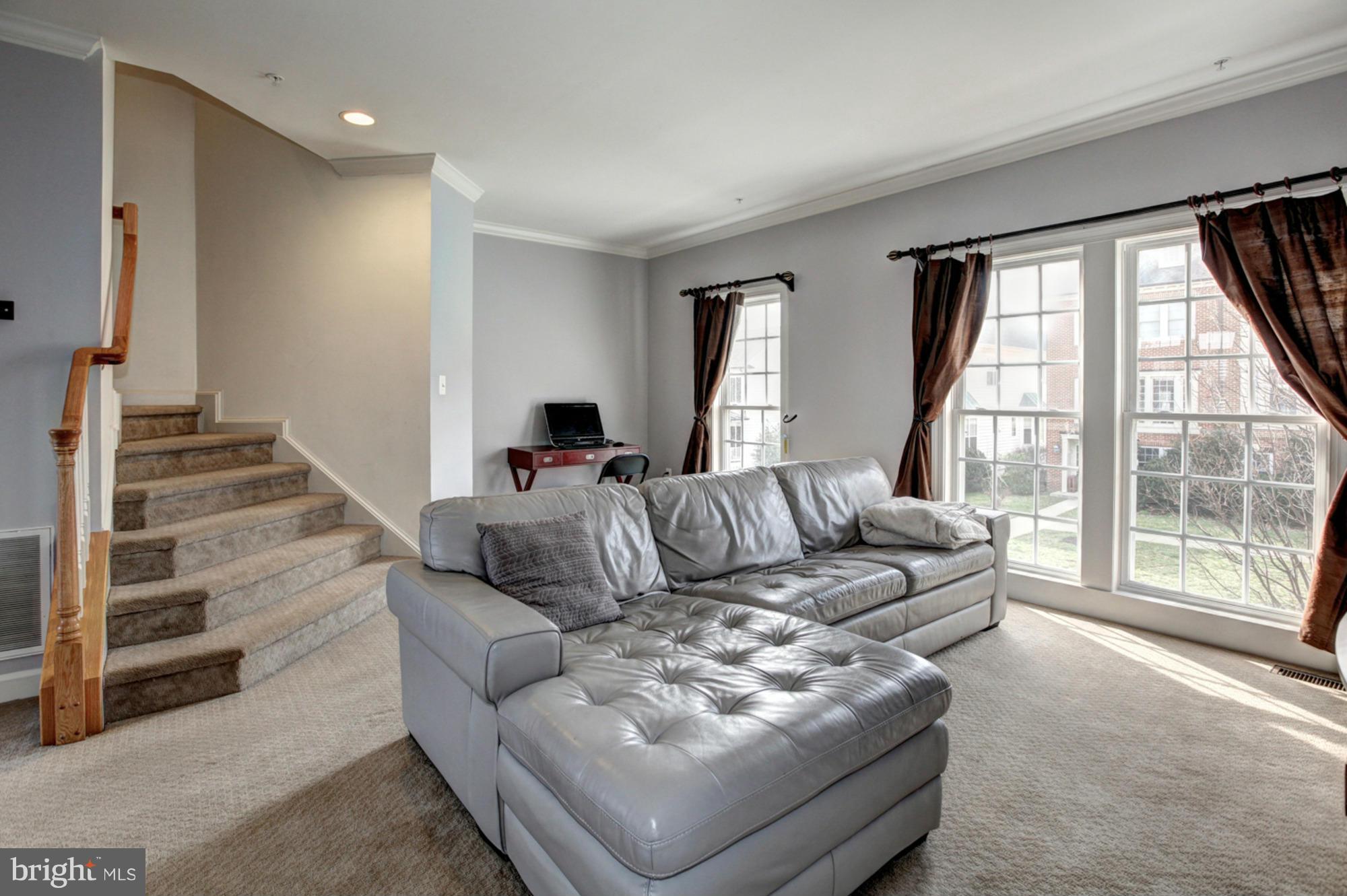 3932 Addison Woods Road Frederick, MD 21704 - Photo 15 of 30 Living Room