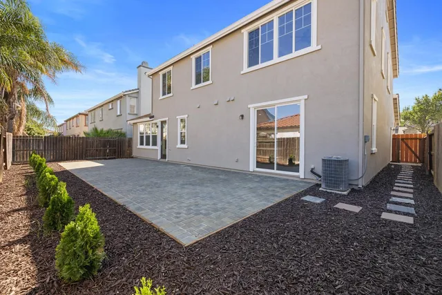 $585,000 | 1363 Snake Creek Drive, Patterson, CA 95363