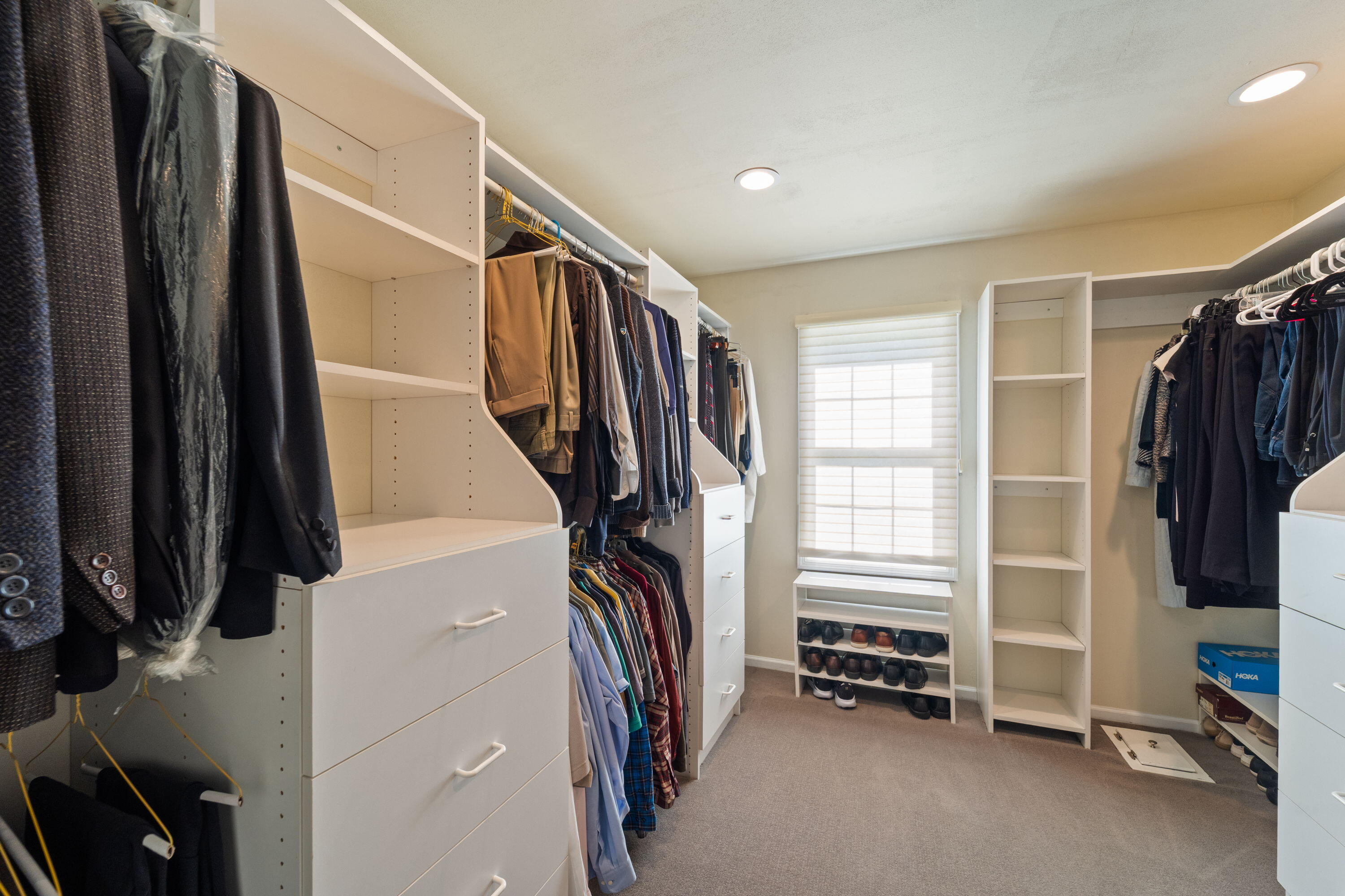 9840 North Otto Road Mequon, WI 53092 - Photo 22 of 45 Generous Walk-in Closet