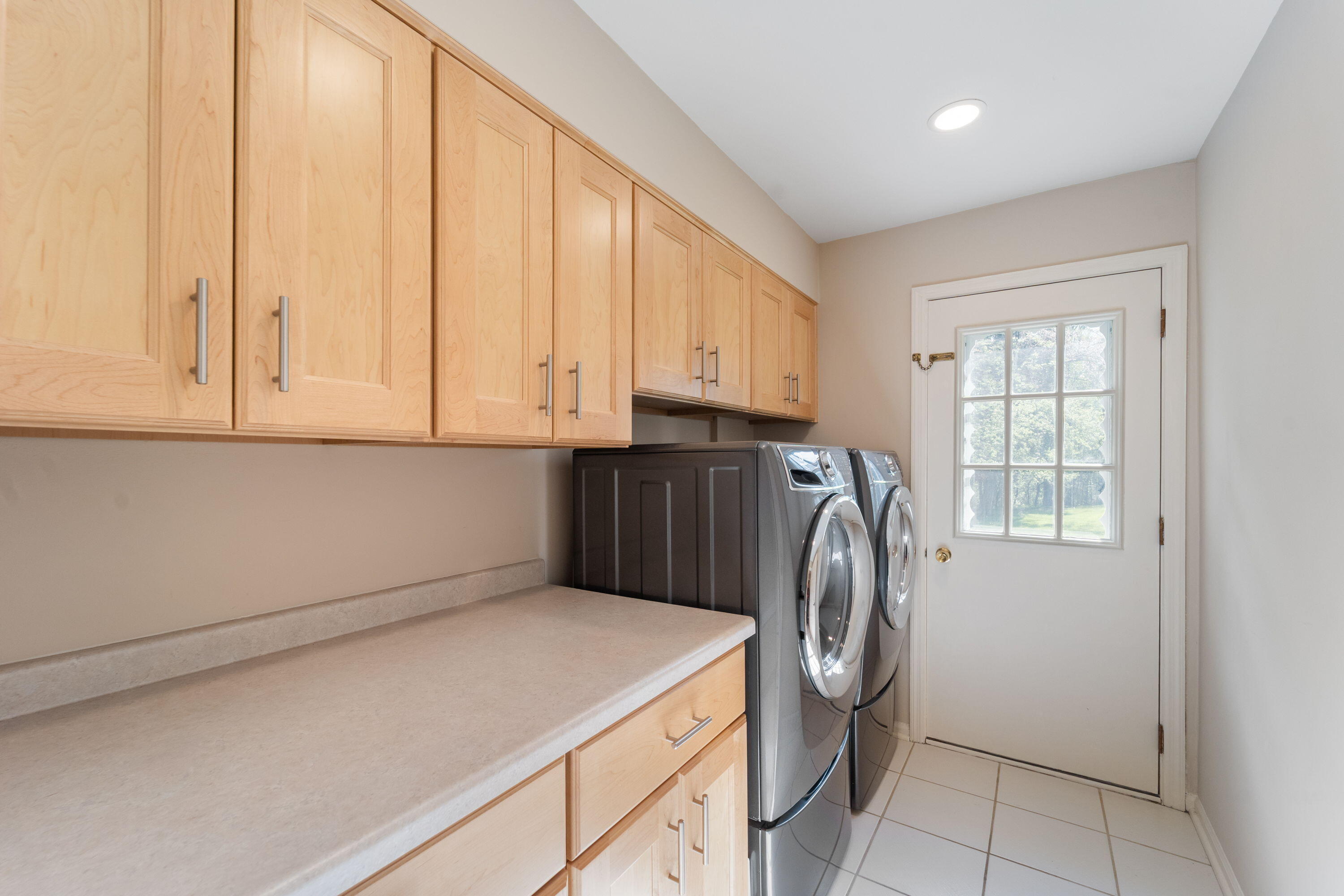 9840 North Otto Road Mequon, WI 53092 - Photo 31 of 45 First Floor Laundry