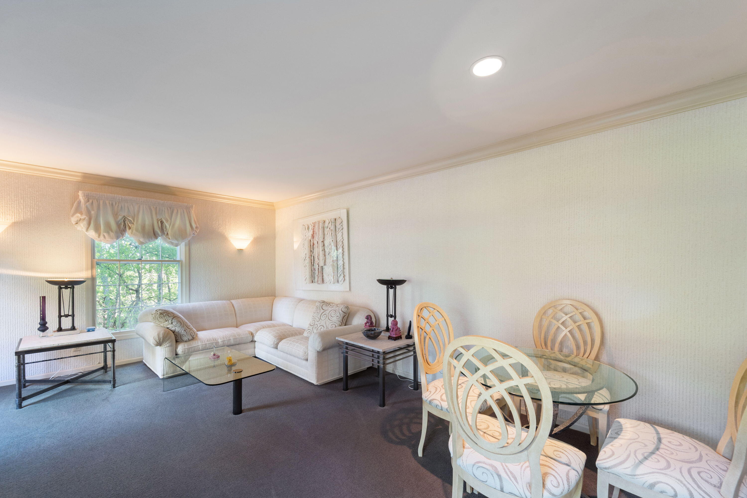 9840 North Otto Road Mequon, WI 53092 - Photo 5 of 45 Great Room