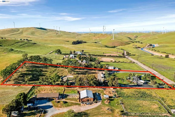 $2,149,000 | 4002 Dyer Road, Livermore, CA 94551
