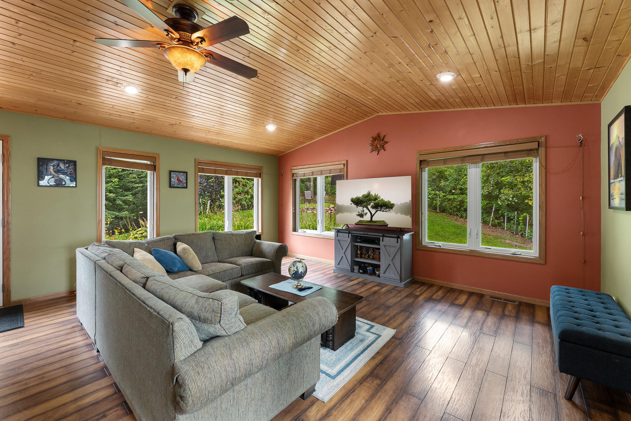 W5861 Mahlum Road Farmington, WI 54636 - Photo 12 of 26 12 FAMILY ROOM