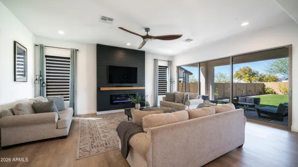 $1,094,000 | 5928 East Sierra Morena Street, Mesa, AZ 85215
