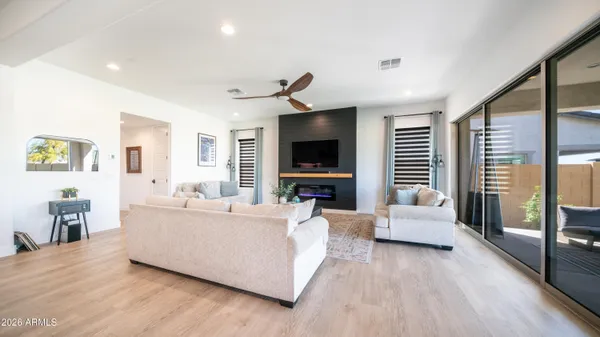 $1,094,000 | 5928 East Sierra Morena Street, Mesa, AZ 85215