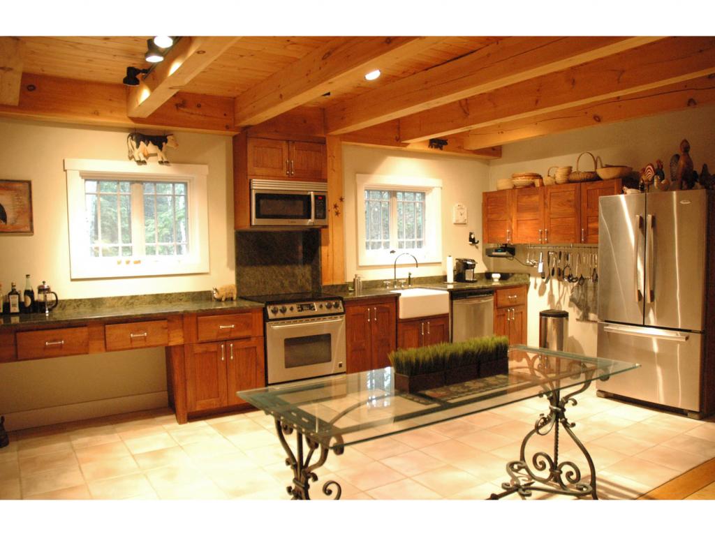 386 Holland Hill Road Putney, VT 05346 - Photo 11 of 31