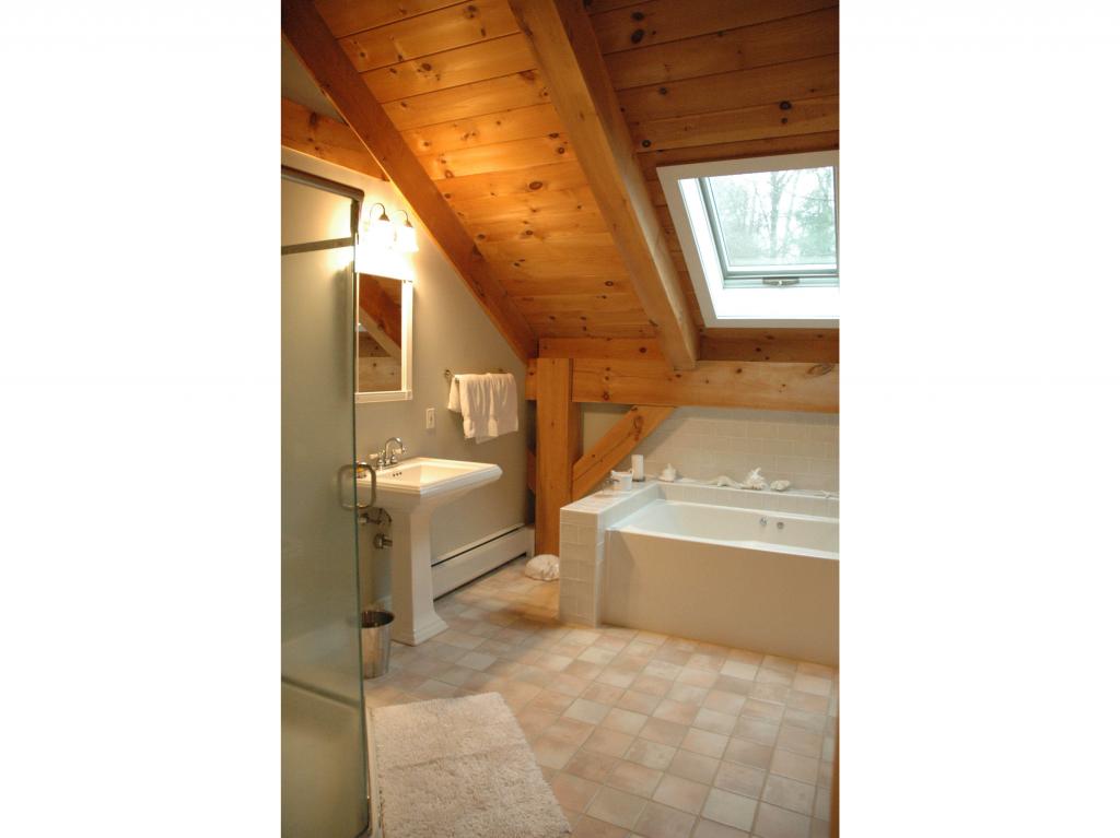 386 Holland Hill Road Putney, VT 05346 - Photo 21 of 31