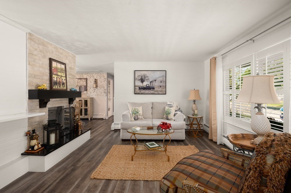 4 Andover Road Beverly, MA 01915 - Photo 5 of 35 Gallery Image 5
