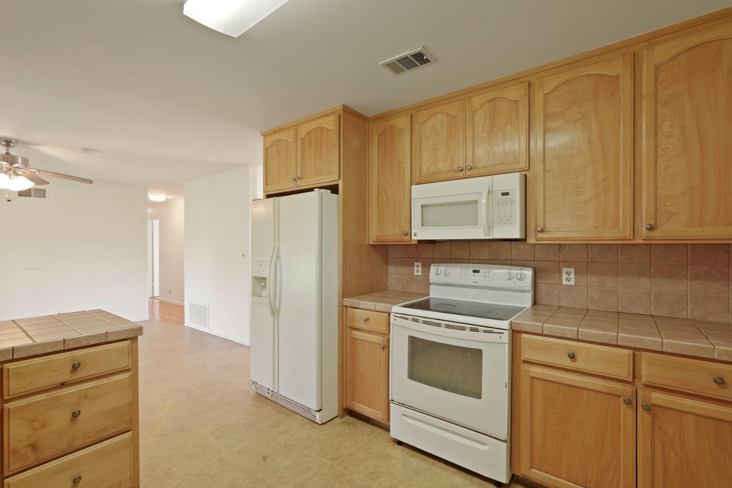 13393 East Jahant Road Acampo, CA 95220 - Photo 14 of 45