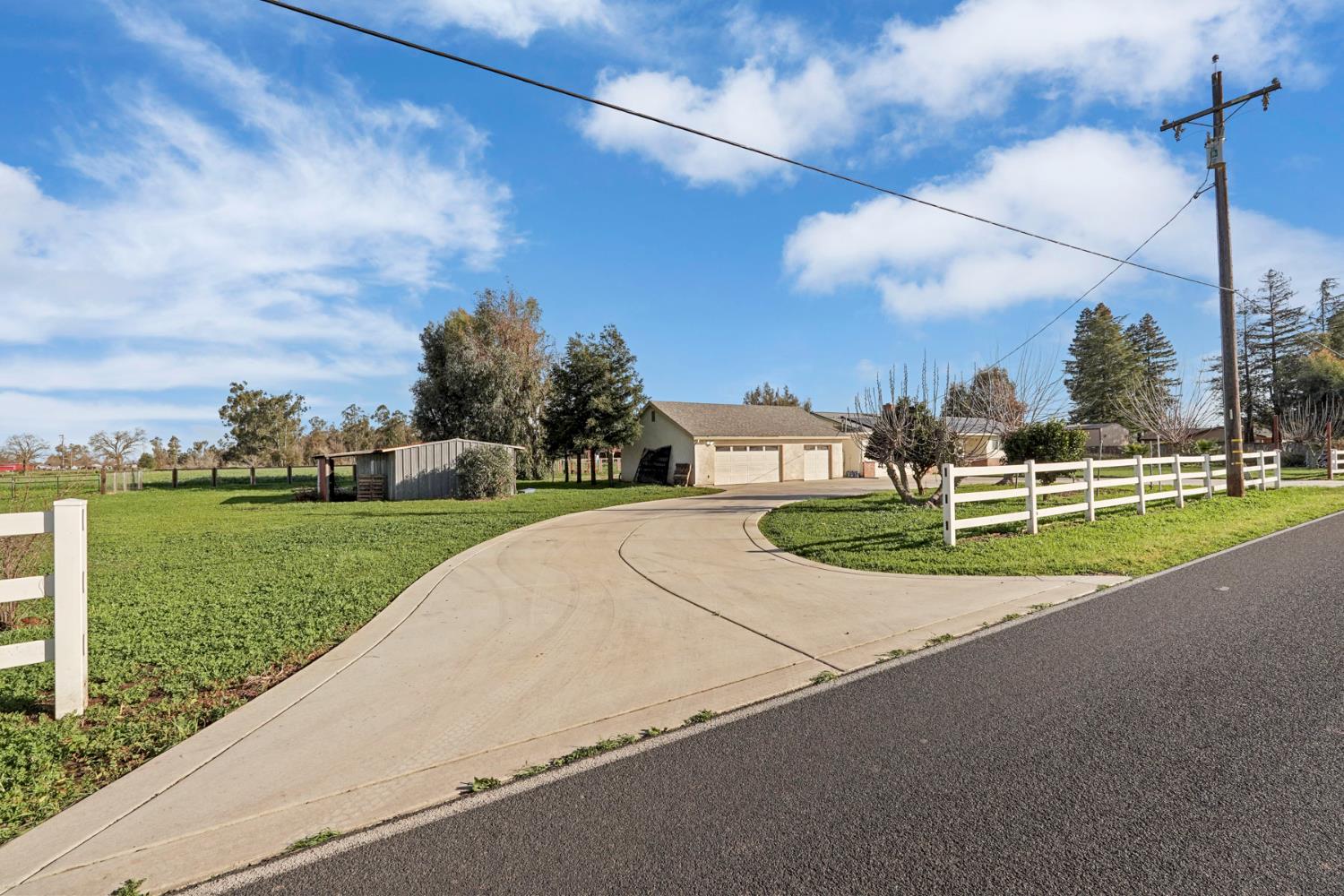 13393 East Jahant Road Acampo, CA 95220 - Photo 4 of 45
