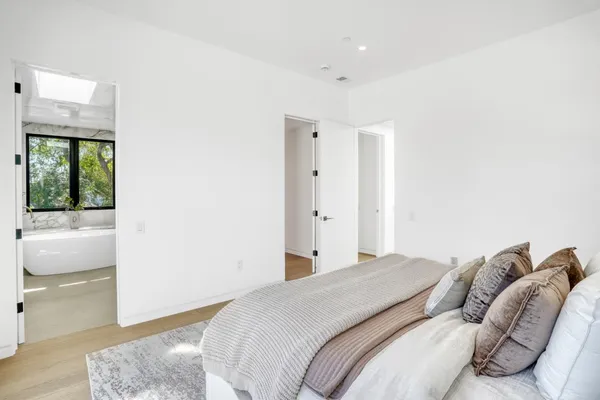 $6,488,000 | 957 Clara Drive, Palo Alto, CA 94303