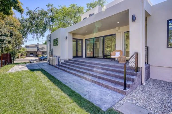 $6,488,000 | 957 Clara Drive, Palo Alto, CA 94303