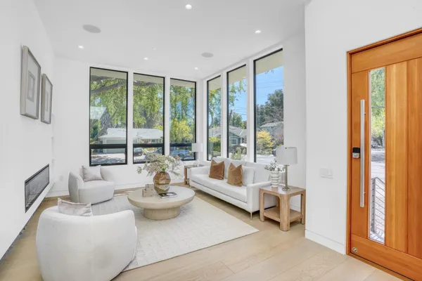 $6,488,000 | 957 Clara Drive, Palo Alto, CA 94303