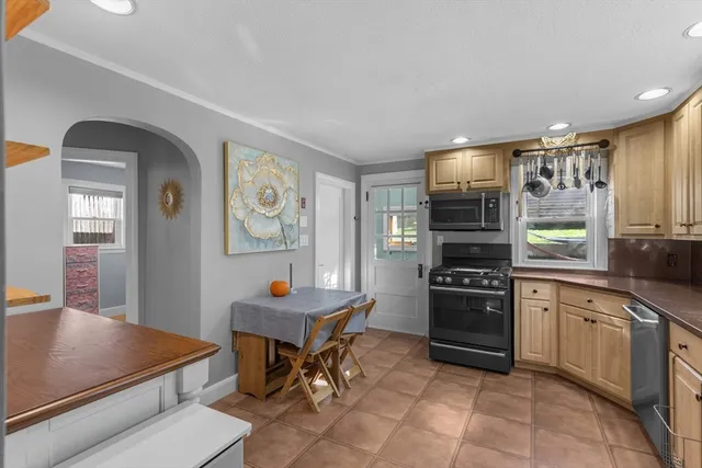 $625,000 | 229 Fulton Street, Medford, MA 02155