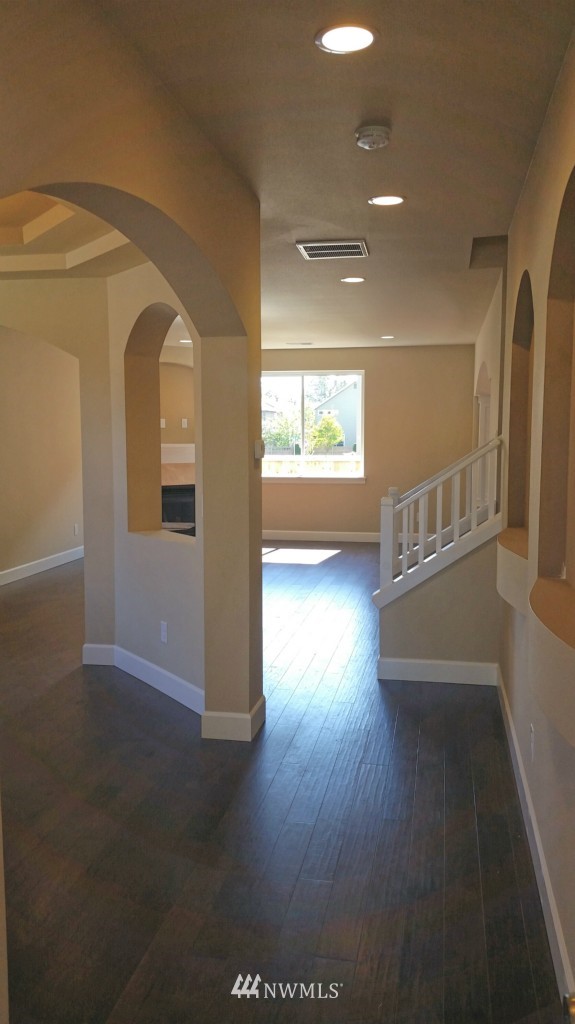 3822 163rd Street Southeast Bothell, WA 98012 - Photo 4 of 17 Gallery Image 4
