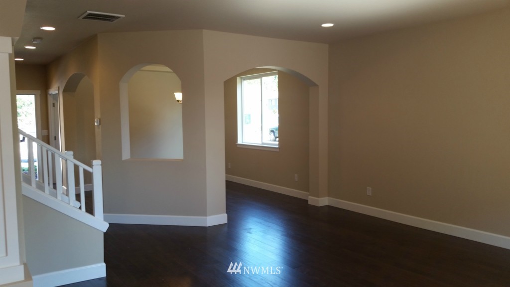 3822 163rd Street Southeast Bothell, WA 98012 - Photo 5 of 17 Gallery Image 5