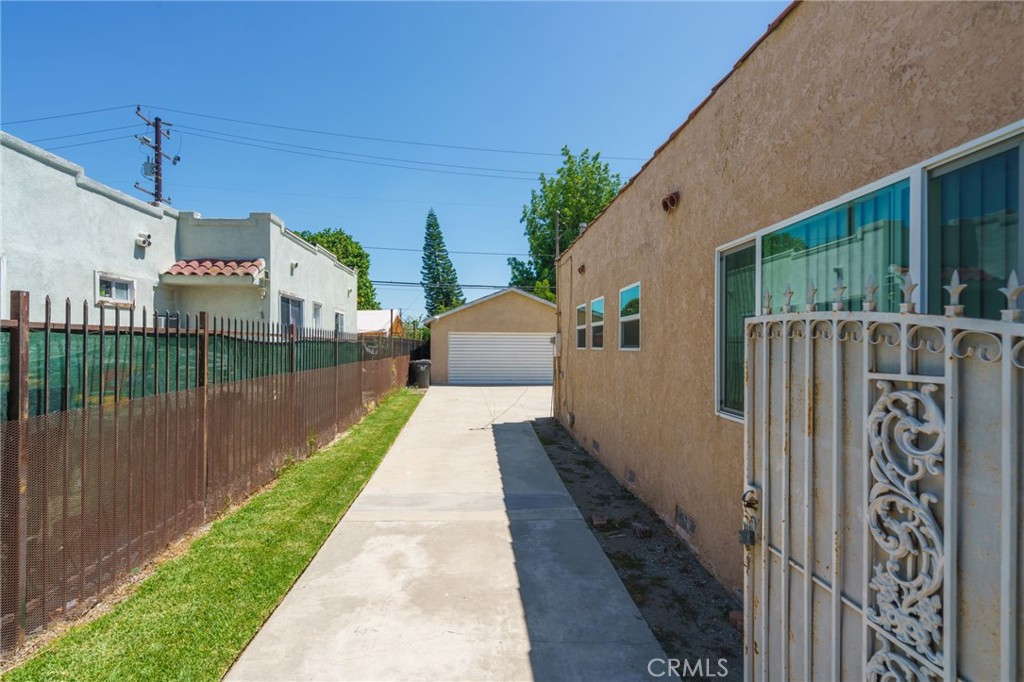 346 West School Street Compton, CA 90220 - Photo 29 of 29 a view of a house with a porch