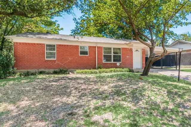 $1,450 | 1412 Woodcrest Drive, Mesquite, TX 75149