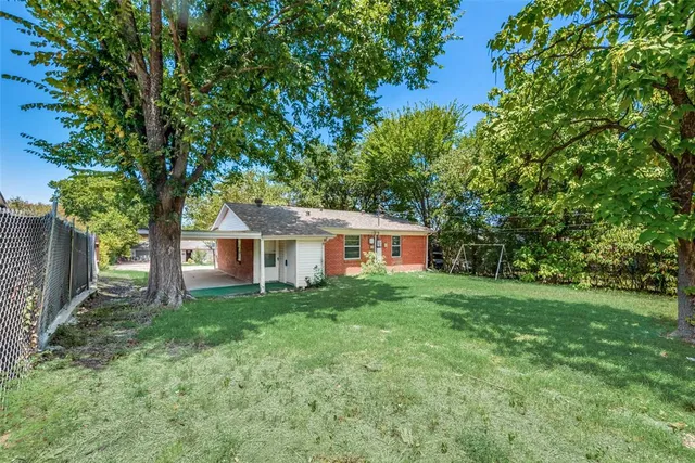 $1,450 | 1412 Woodcrest Drive, Mesquite, TX 75149