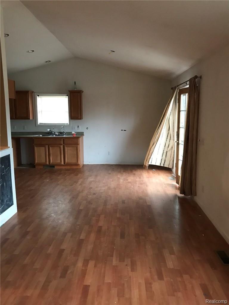 9161 Roberts Road Gregory, MI 48137 - Photo 5 of 12 EF22D501-25B0-4349-BAE3-D5FF3873FEDC.jpeg