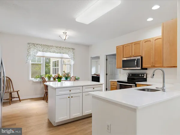 $649,000 | 2 Assawoman Avenue, Ocean View, DE 19970