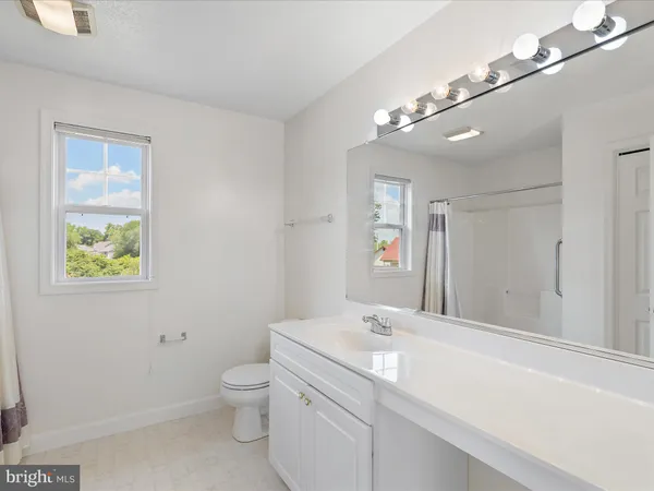 $649,000 | 2 Assawoman Avenue, Ocean View, DE 19970