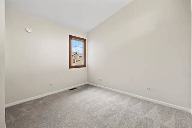 an empty room with a empty space