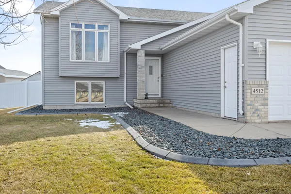 $360,000 | 4512 44th Street South, Fargo, ND 58104
